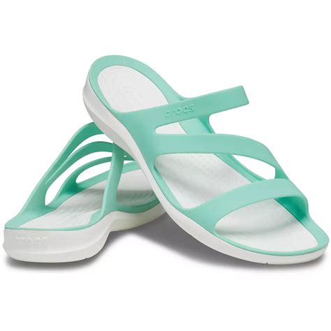 Crocs Womens Swiftwater Sandal, Lightweight and Sporty。